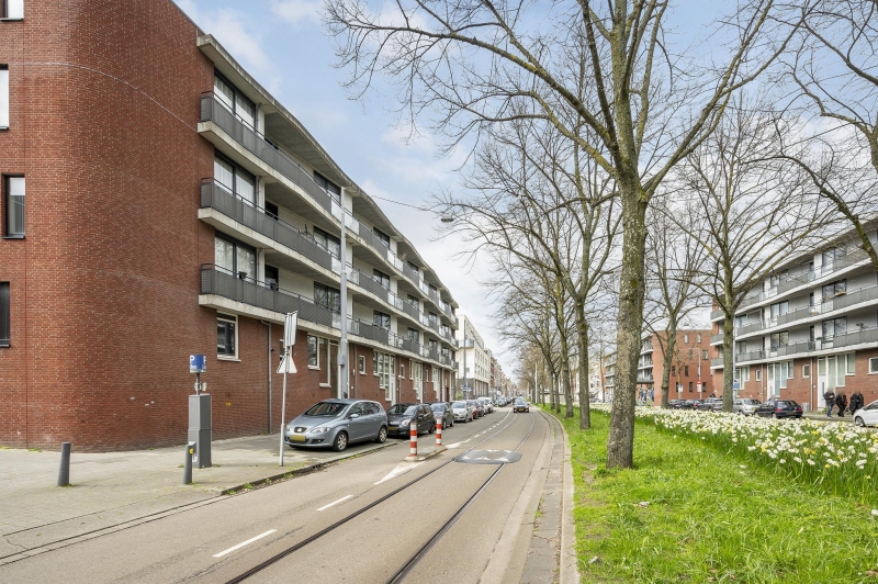 <span>Rotterdam</span>Claes de Vrieselaan 145
